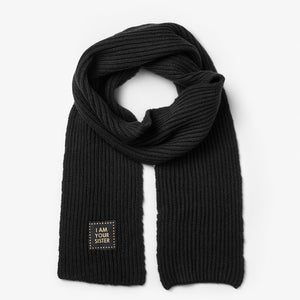 Lexia knitted scarf