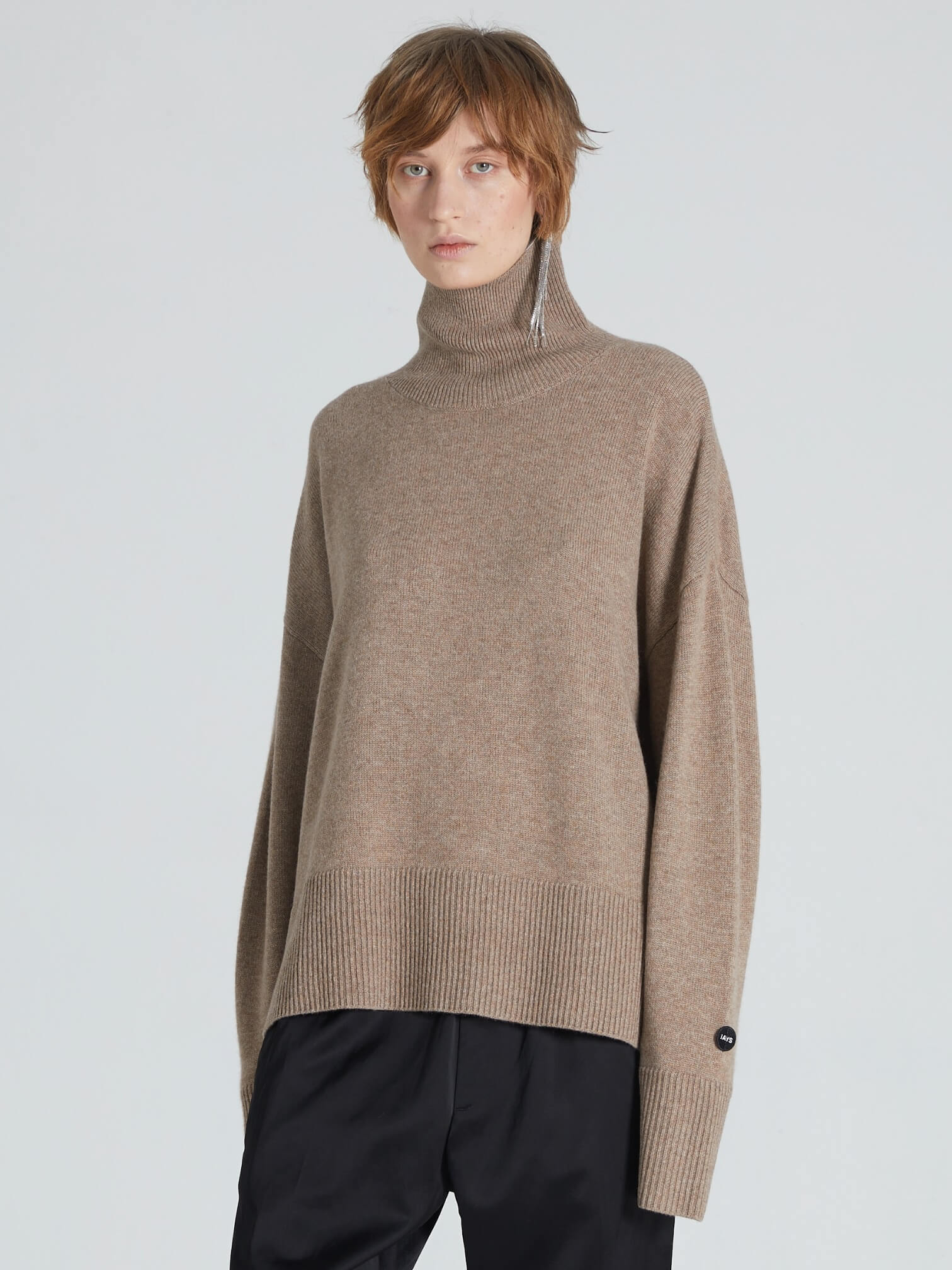 Brown cashmere turtleneck
